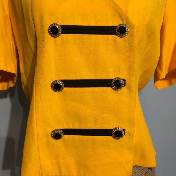 Vintage Perceptions Yellow & Black Button Down 10 - Picture 3 of 8